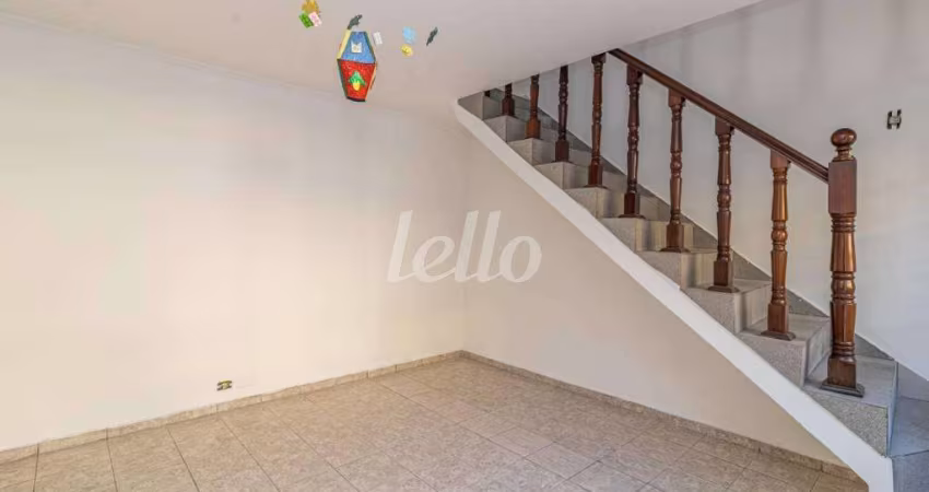 Casa comercial com 1 sala para alugar na Rua Aquirás, --, Vila Granada, São Paulo