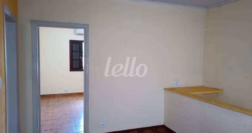 Casa comercial com 3 salas para alugar na Rua Emília Marengo, --, Vila Regente Feijó, São Paulo