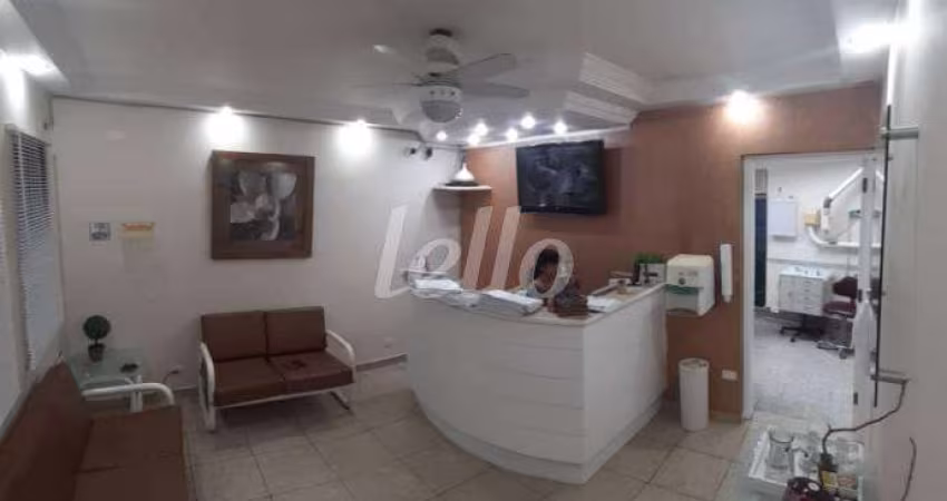 Casa comercial com 4 salas para alugar na Rua Diva da Silva, --, Vila Paiva, São Paulo