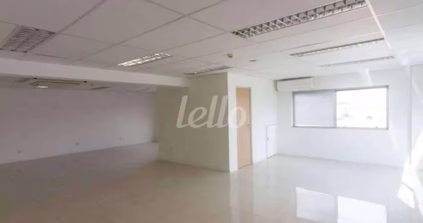 Sala comercial com 3 salas para alugar na Rua Voluntários da Pátria, --, Santana, São Paulo