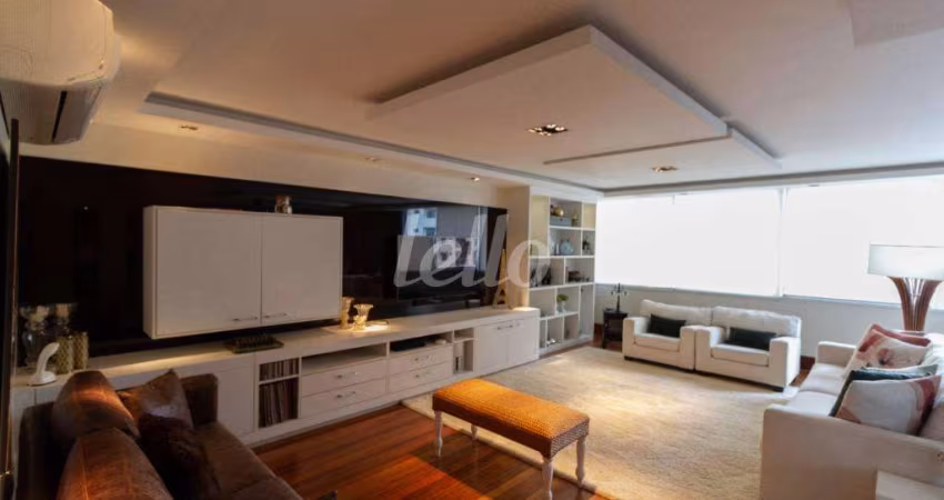 Apartamento com 3 quartos para alugar na Rua Guarará, --, Jardim Paulista, São Paulo