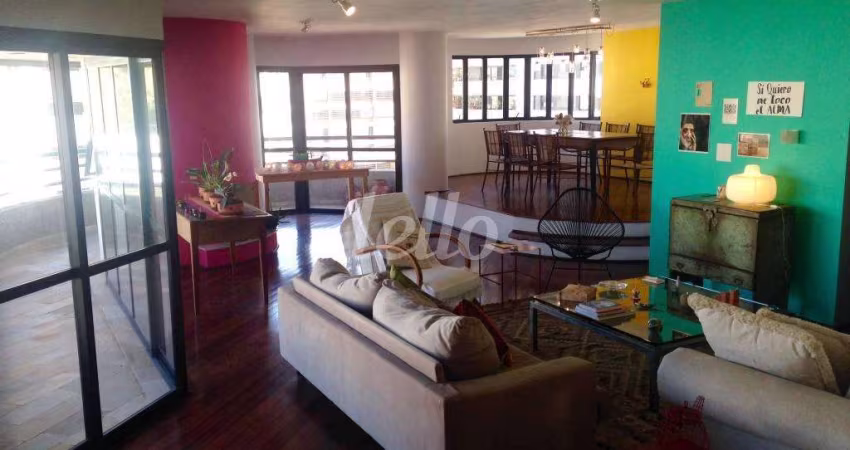 Apartamento com 3 quartos para alugar na Rua Paraguassu, --, Perdizes, São Paulo