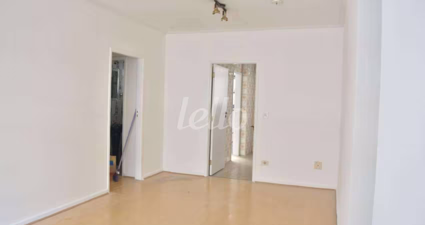 Apartamento com 3 quartos para alugar na Alameda Itu, --, Jardim Paulista, São Paulo