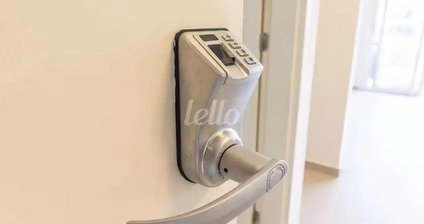 Sala comercial com 3 salas para alugar na Rua Inácio Pereira da Rocha, --, Pinheiros, São Paulo