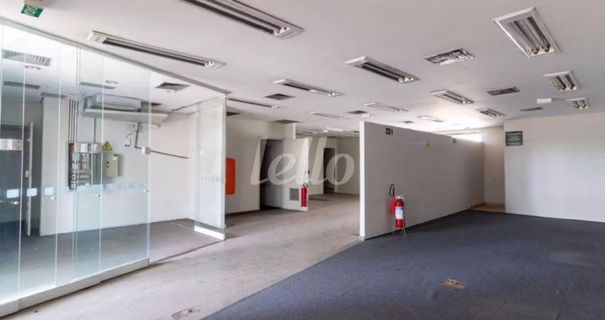 Ponto comercial para alugar na Av. General Furtado do Nascimento, --, Alto de Pinheiros, São Paulo