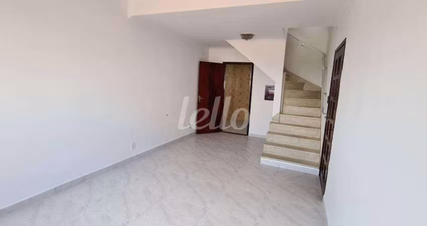 Casa com 3 quartos para alugar na Rua Pedro de Souza Campos Filho, --, Vila Madalena, São Paulo