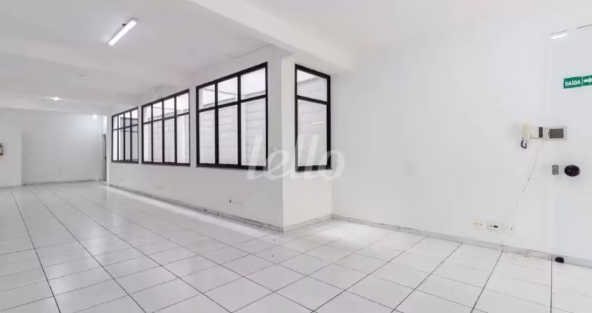 Prédio com 3 salas para alugar na Rua Conselheiro Brotero, --, Santa Cecília, São Paulo