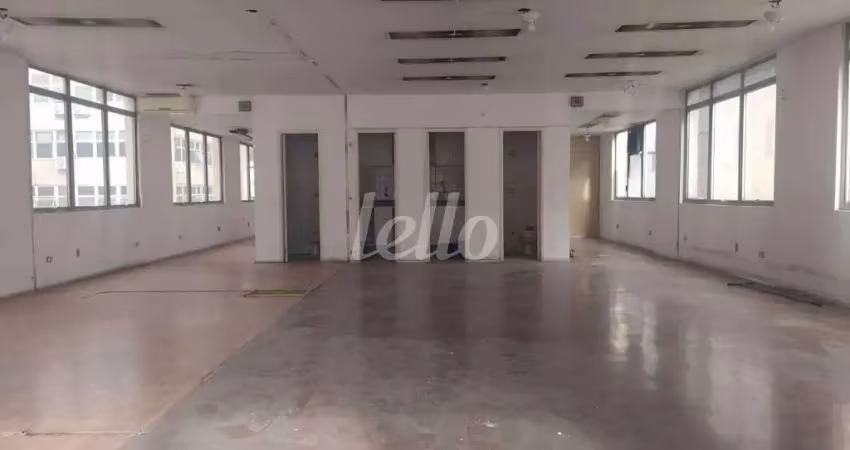 Sala comercial com 3 salas para alugar na Alameda Joaquim Eugênio de Lima, --, Jardim Paulista, São Paulo