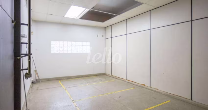 Prédio com 5 salas para alugar na Rua Mundo Novo, --, Vila Anglo Brasileira, São Paulo