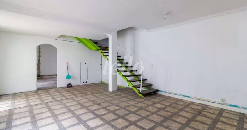 Casa comercial com 3 salas para alugar na Rua Cardoso de Almeida, --, Sumaré, São Paulo