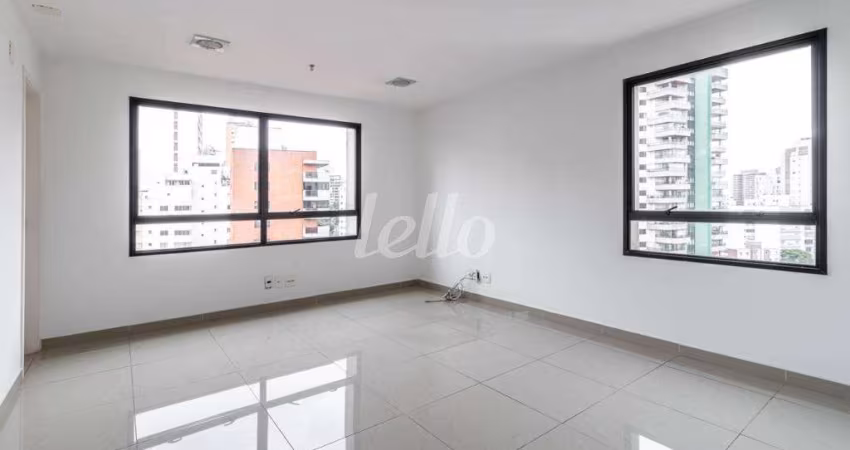 Sala comercial com 4 salas para alugar na Rua Turiassu, --, Perdizes, São Paulo