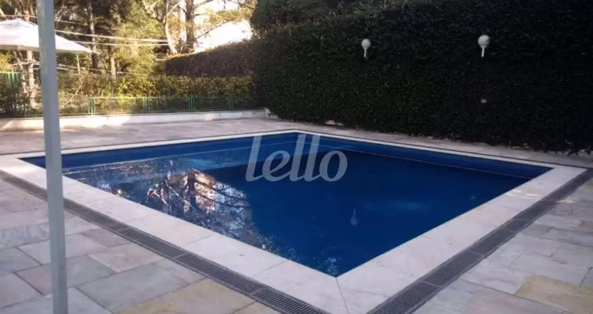 Casa com 4 quartos para alugar na Rua Padre José Griecco, --, Cidade Jardim, São Paulo