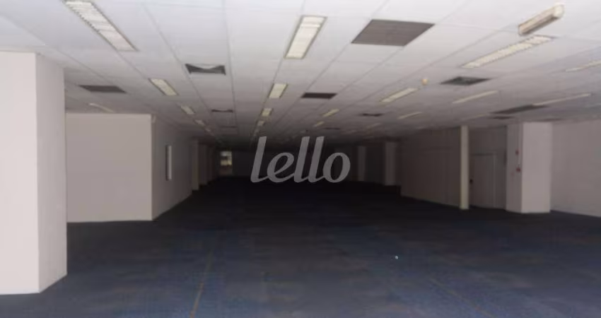 Sala comercial com 7 salas para alugar na Rua Sete de Abril, --, República, São Paulo