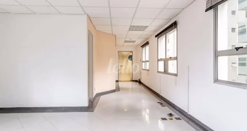 Sala comercial com 3 salas para alugar na Rua Pamplona, --, Jardim Paulista, São Paulo