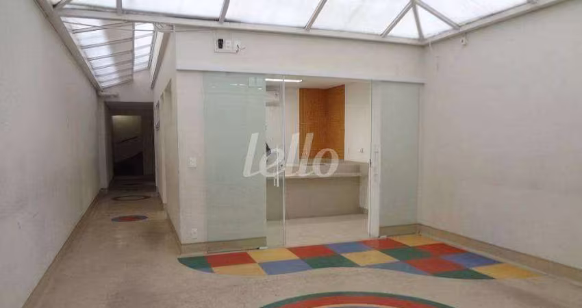 Casa comercial com 1 sala para alugar na Rua Atlântica, --, Jardim do Mar, São Bernardo do Campo