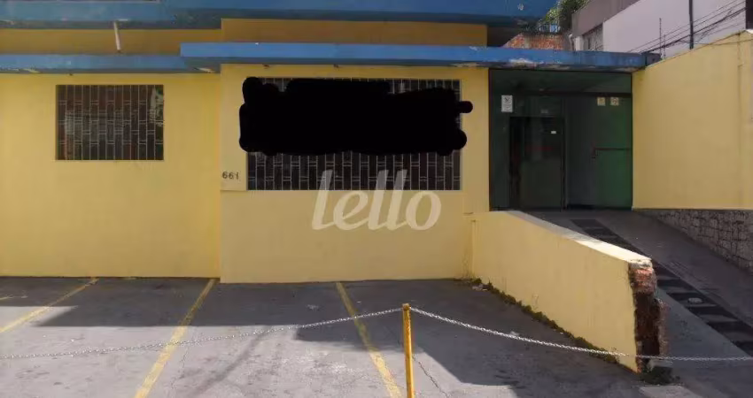 Casa comercial com 9 salas para alugar na Rua das Figueiras, --, Jardim, Santo André