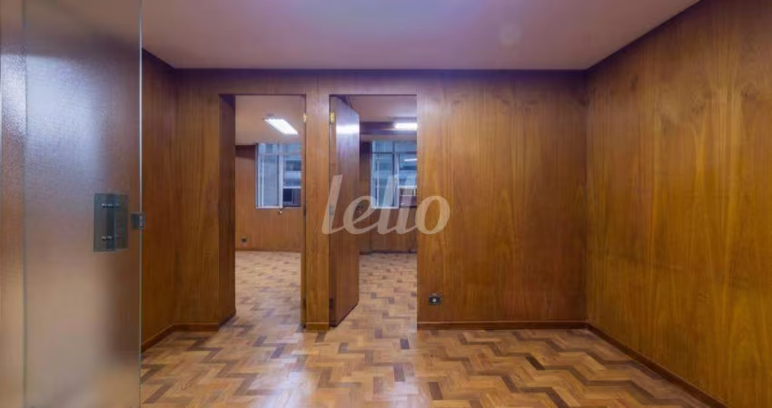 Apartamento para alugar na Rua Conselheiro Crispiniano, --, República, São Paulo