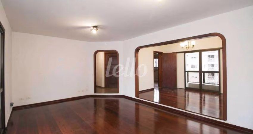 Apartamento com 3 quartos para alugar na Avenida Doutor Altino Arantes, --, Vila Clementino, São Paulo