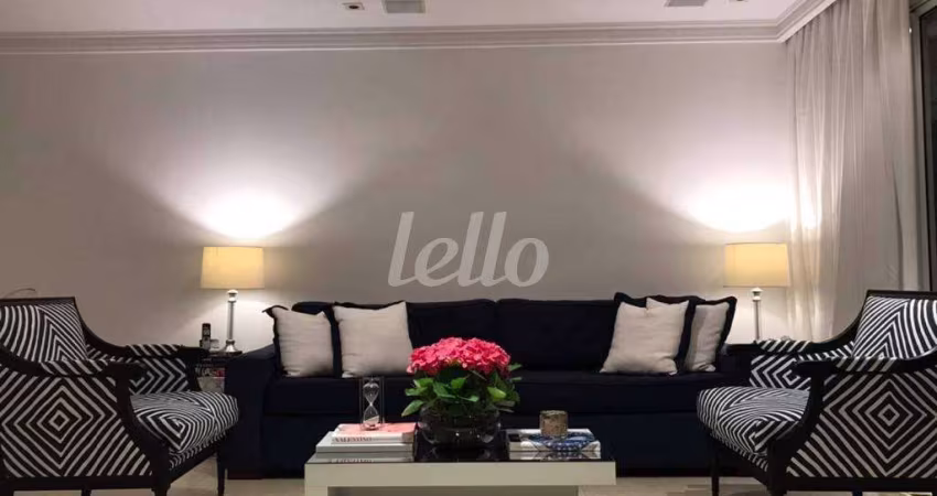 Apartamento com 3 quartos para alugar na Rua Brasília, --, Itaim Bibi, São Paulo
