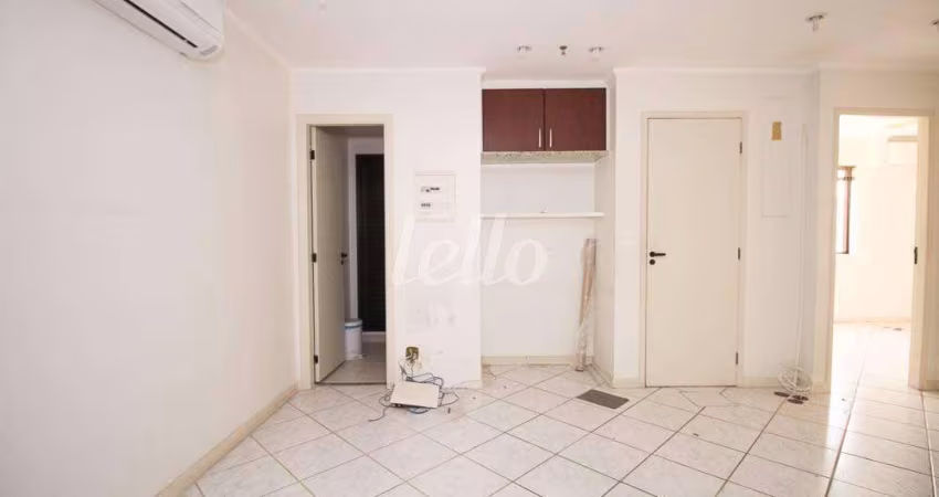 Sala comercial com 3 salas para alugar na Rua Doutor Bacelar, --, Vila Clementino, São Paulo