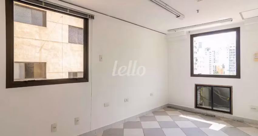Sala comercial com 2 salas para alugar na Rua Alvorada, --, Vila Olímpia, São Paulo