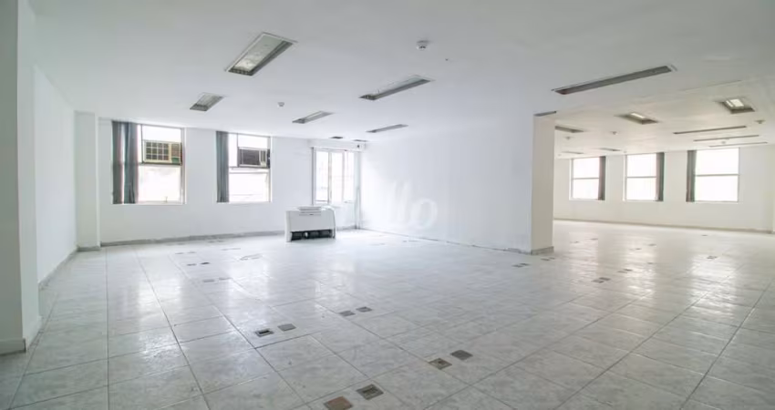 Sala comercial com 2 salas para alugar na Rua Barão de Itapetininga, --, República, São Paulo