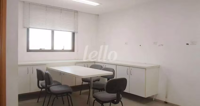 Sala comercial com 7 salas para alugar na Rua Carneiro da Cunha, --, Vila da Saúde, São Paulo