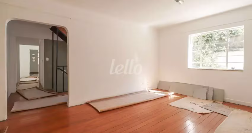 Casa comercial com 10 salas para alugar na Rua Capitão Cavalcanti, --, Vila Mariana, São Paulo