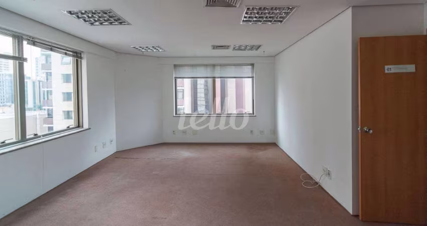 Sala comercial com 4 salas para alugar na Rua Bandeira Paulista, --, Itaim Bibi, São Paulo