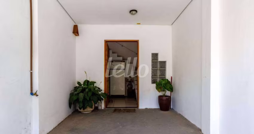 Casa comercial com 2 salas para alugar na Rua Apamas, --, Indianópolis, São Paulo