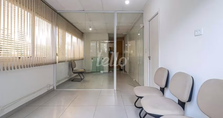 Ponto comercial com 3 salas para alugar na Rua Cardeal Arcoverde, --, Pinheiros, São Paulo