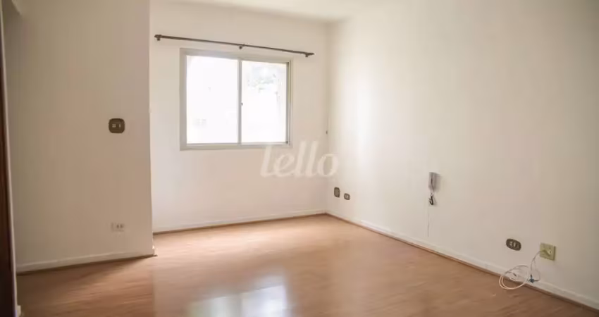 Apartamento com 3 quartos para alugar na Rua Sara Bernhard, --, Vila Cláudia, São Paulo
