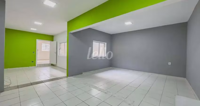 Ponto comercial com 1 sala para alugar na Alameda Vieira de Carvalho, --, Santa Teresinha, Santo André