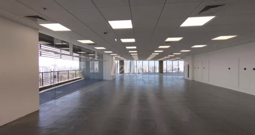 Sala comercial para alugar na Avenida Marquês de São Vicente, --, Água Branca, São Paulo