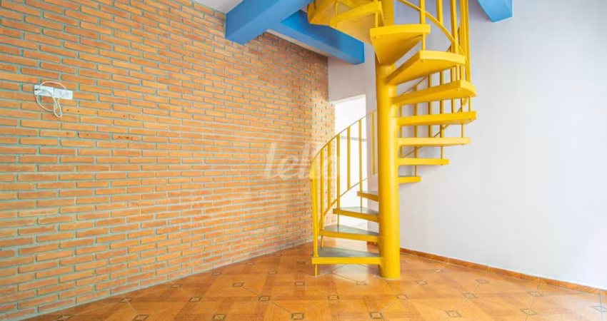 Casa com 2 quartos para alugar na Rua Terra Roxa, --, Cidade Mãe do Céu, São Paulo