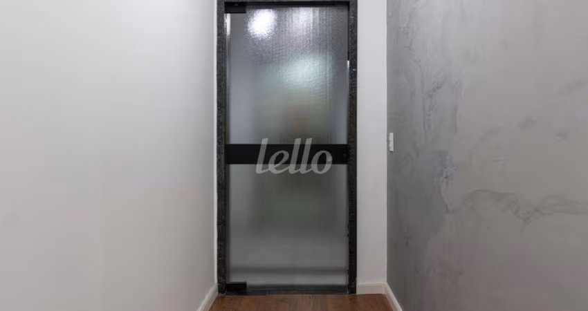 Sala comercial com 3 salas para alugar na Rua Teodoro Sampaio, --, Pinheiros, São Paulo
