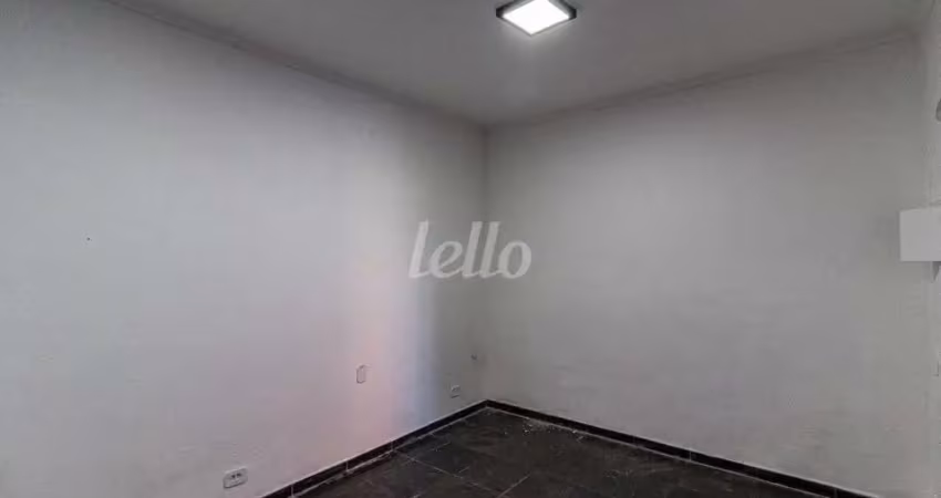 Casa comercial com 1 sala para alugar na Rua Serra de Bragança, --, Vila Gomes Cardim, São Paulo