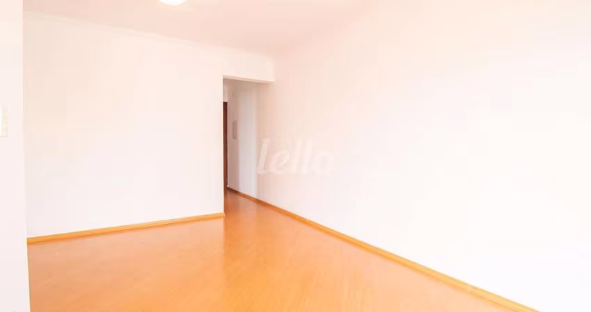 Apartamento com 3 quartos para alugar na Rua Valentim Magalhães, --, Alto da Mooca, São Paulo