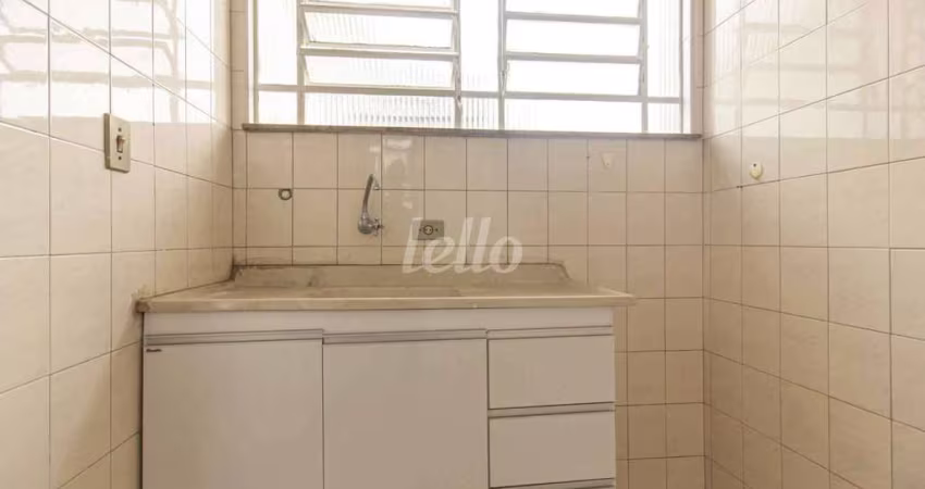 Sala comercial para alugar na Rua Fernando Falcão, --, Vila Cláudia, São Paulo