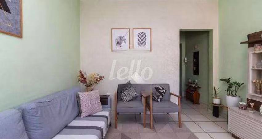 Casa comercial com 1 sala para alugar na Rua Damiana da Cunha, --, Santa Teresinha, São Paulo