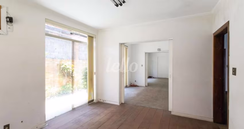 Casa com 4 quartos para alugar na Rua Marechal Bitencourt, --, Jardim Paulista, São Paulo