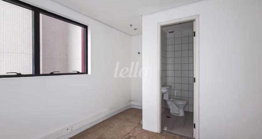 Sala comercial com 1 sala para alugar na Avenida Fagundes Filho, --, Vila Monte Alegre, São Paulo
