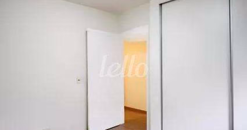 Apartamento com 3 quartos para alugar na Rua André Dreyfus, --, Sumaré, São Paulo
