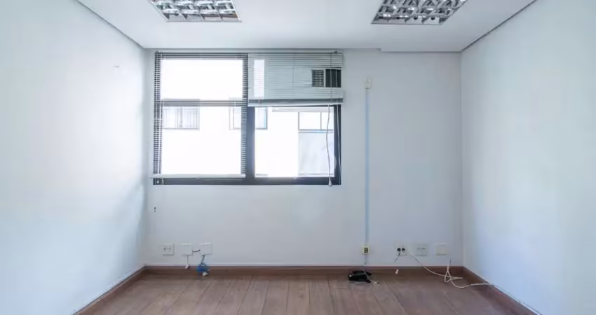 Sala comercial com 1 sala para alugar na Avenida Rouxinol, --, Indianópolis, São Paulo