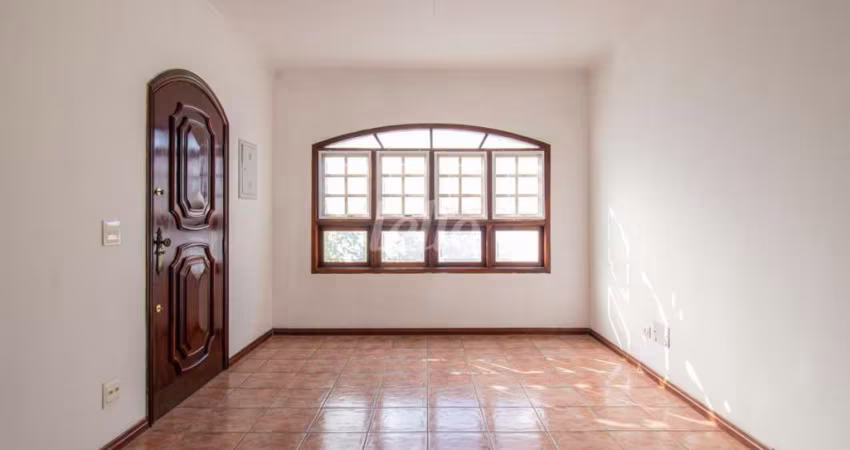 Casa para alugar na Rua Uruçanga, --, Chácara Santo Antônio, São Paulo