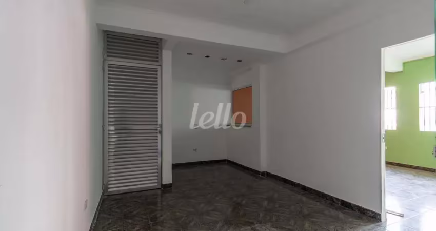 Casa comercial com 1 sala para alugar na Rua Jurubatuba, --, Vila Pires, Santo André