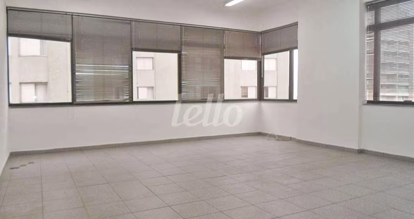 Sala comercial com 1 sala para alugar na Rua Apotribu, --, Parque Imperial, São Paulo