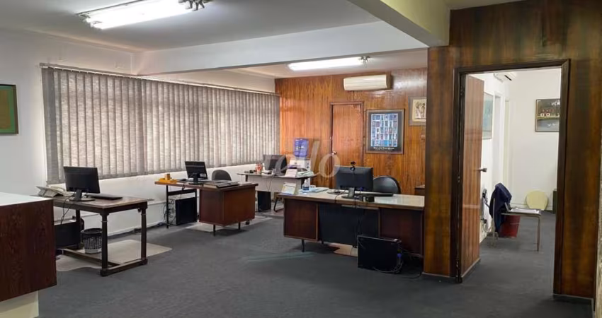 Sala comercial com 3 salas para alugar na Rua Senador Fláquer, --, Centro, Santo André