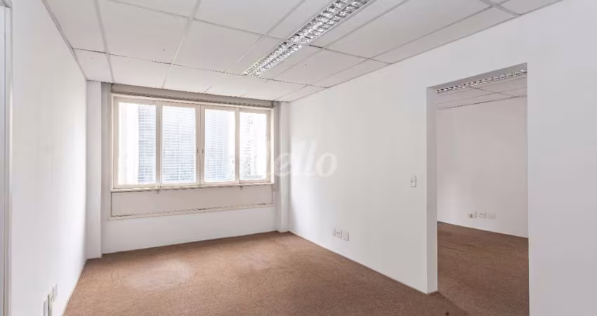 Sala comercial com 4 salas para alugar na Rua Araújo, --, República, São Paulo
