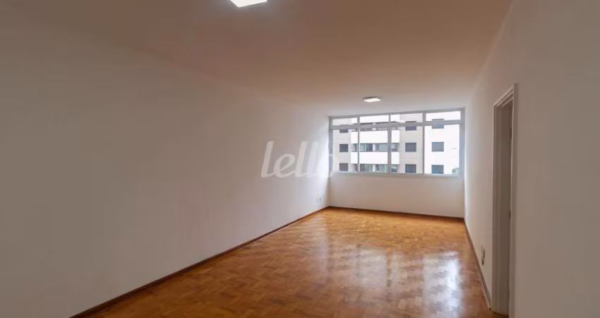 Apartamento com 2 quartos para alugar na Rua Cristiano Viana, --, Cerqueira César, São Paulo